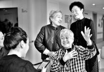 打开消费账本看银发经济含“金”量